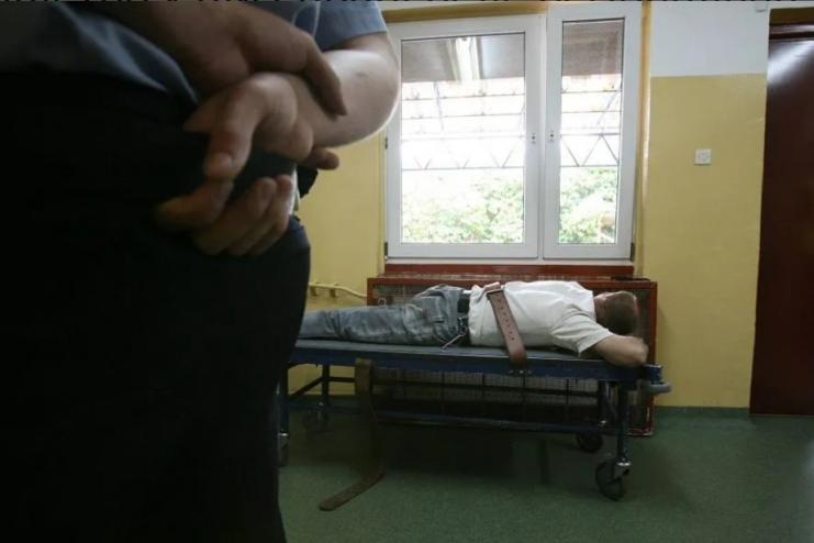 У Польщі за дивних обставин помер українець