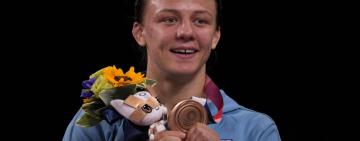 ВДЯЧНІСТЬ: українська призерка Олімпіади-2020, не маючи власного житла, подарувала квартиру тренеру