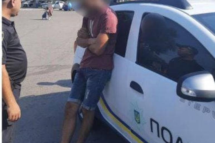 Житель Болградского района пытался переправить наркотики в Молдову рейсовым автобусом
