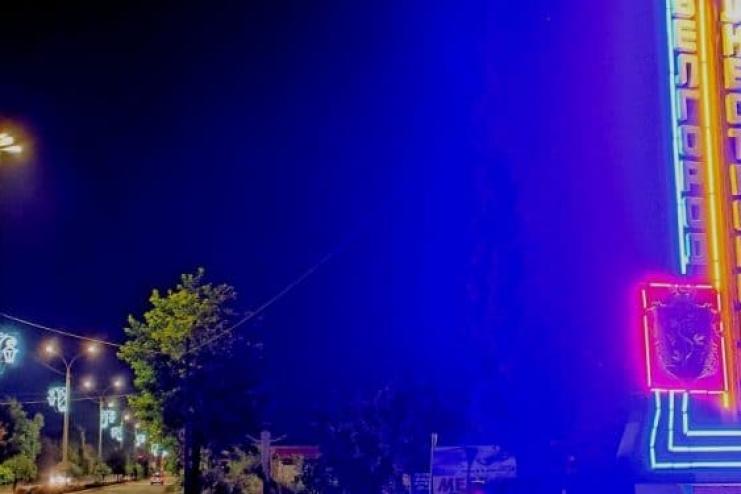 На в’їзді до Білгорода-Дністровського змонтовано декоративне вуличне освітлення