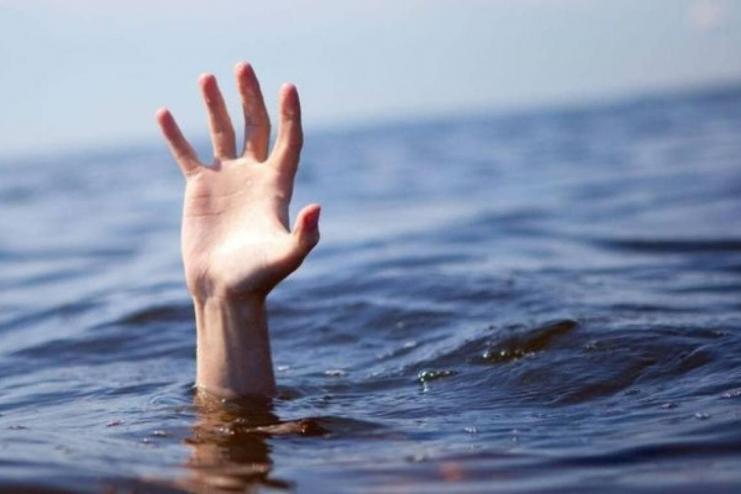 В Затоке пропали два человека: тело мужчины нашли в море, женщину ищут