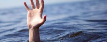 В Затоке пропали два человека: тело мужчины нашли в море, женщину ищут