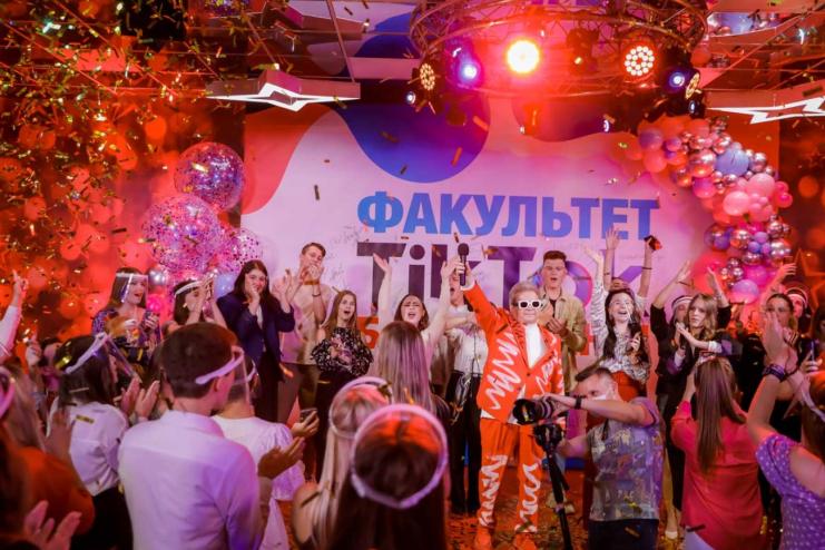 В університеті Поплавського відкрився факультет TikTok