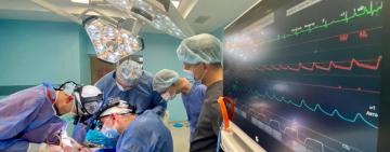 Один донор – п’ять врятованих життів! Українські лікарі вперше  пересадили легені, а ще - серце дитині!