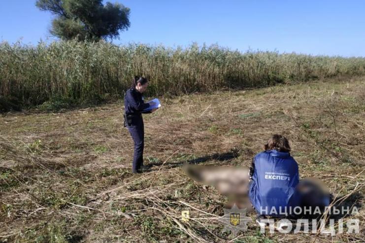 В Одесской области мужчина на охоте целился в дичь, а застрелил друга