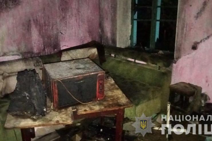 Заради розваги: в Одеській області діти підпалили будинок багатодітного батька-одинака