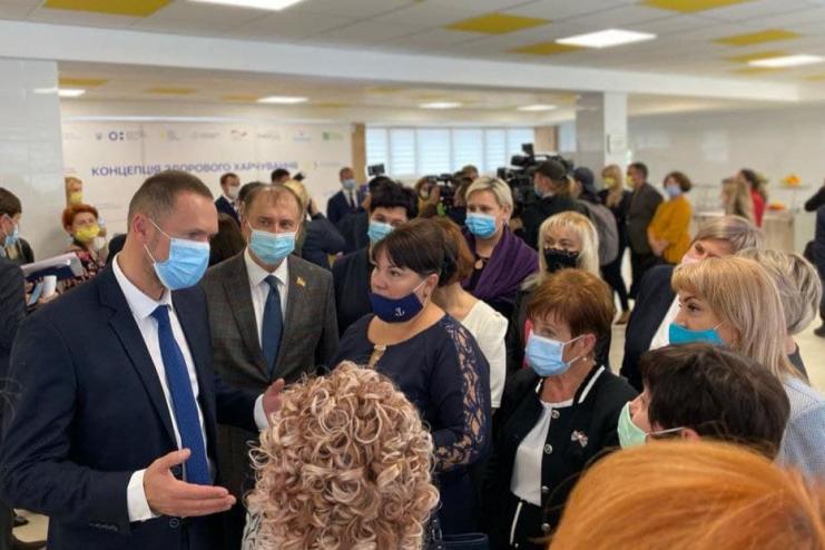 ОСВІТА: ЧИ МОЖУТЬ УРІЗАТИ ЗАРПЛАТИ ПЕДАГОГАМ ЧЕРЕЗ "ДИСТАНЦІЙКУ"?