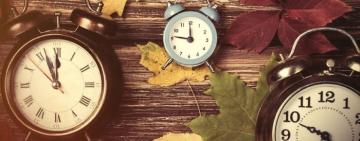 Перехід на зимовий час 2021: чи переведе Україна годинники?