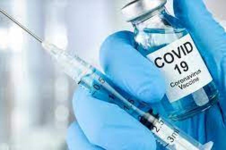 МОЗ затвердило перелік професій, для яких щеплення проти COVID-19 є обов’язковим