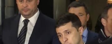 Сколько платят руководству страны. Зарплаты Зеленского и Ермака за сентябрь