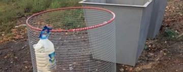 У Сараті встановили сітки для збору пластикових пляшок