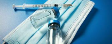 У нас принудительной вакцинации нет и не будет. Это противозаконно, - Шмыгаль