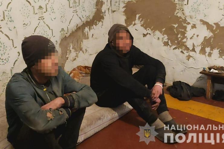 В Одесской области задержали группу лиц, которая удерживала людей в рабстве (фото, видео)
