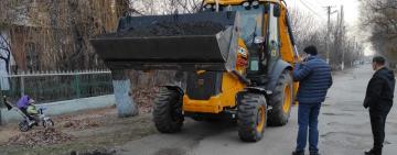 В Арцизі роблять ямковий ремонт по вулиці Вокзальній 