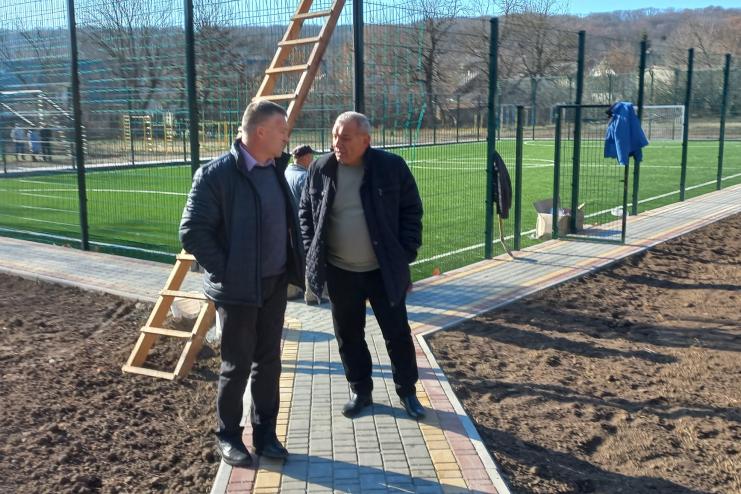 В Тарутинском УВК построен новый мини-стадион