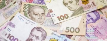 В Україні з грудня підвищать податок для українців, що працюють: хто та скільки заплатить