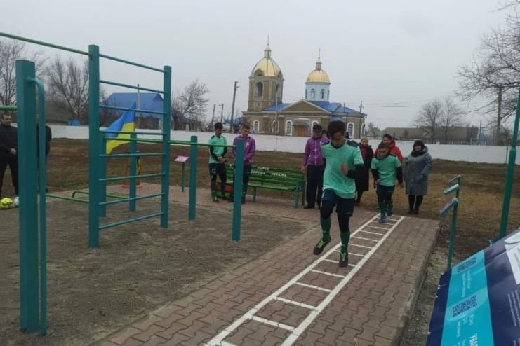 В селі Михайлівка Саратської громади  відкрили спортивний майданчик