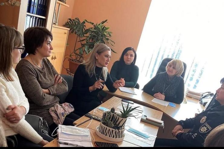 В Арцизі відбувся круглий стіл напередодні Міжнародного дня боротьби з насильством щодо жінок