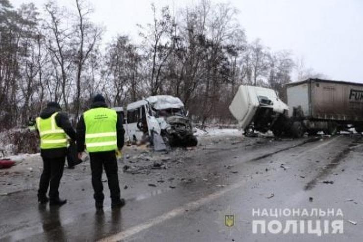 За "лисі" шини посилять відповідальність після ДТП під Черніговом