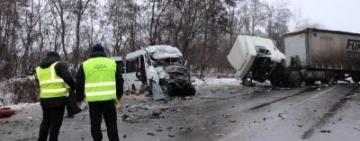 За "лисі" шини посилять відповідальність після ДТП під Черніговом