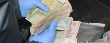 В Одесской области трое мужчин в масках ограбили дом прикованной к постели пенсионерки