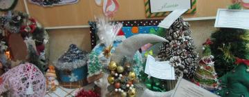  В Тарутинском отделе образования проходит выставка-акция "Ялинка"