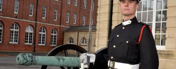 Українець став найкращим іноземним студентом британської військової академії