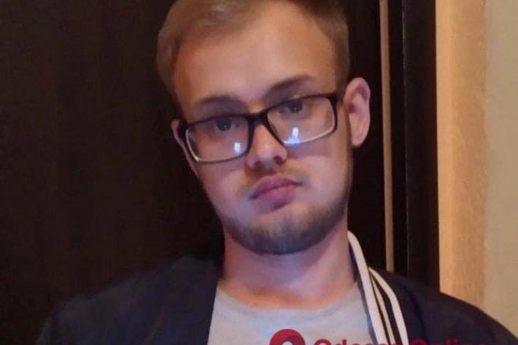 В Одессе трамвай переехал молодого парня: срочно нужна донорская кровь