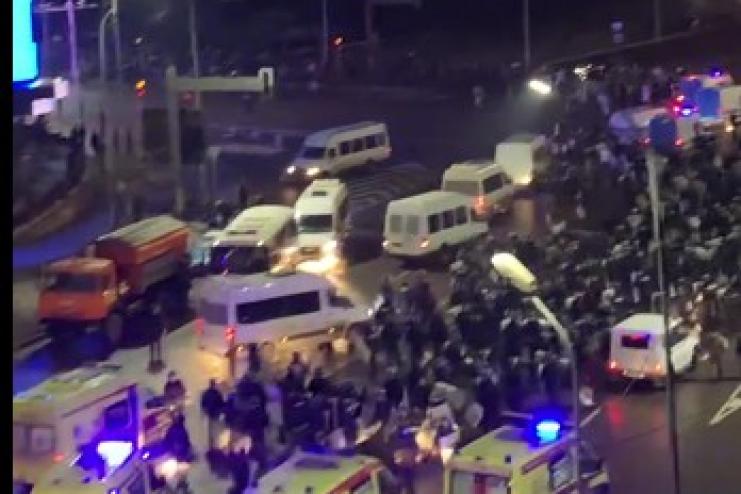 В Казахстане ввели ЧП: всю страну охватили протесты