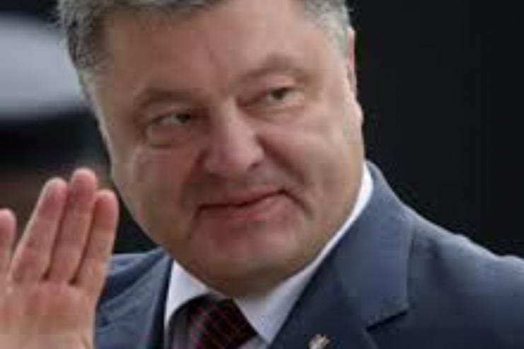 Суд заарештував усе майно Порошенка