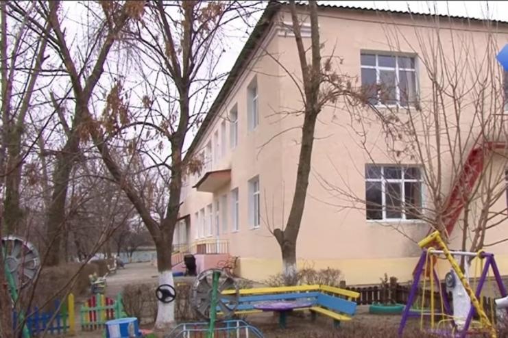 Ремонт у дитячому садочку Сарати та фото-відео студія для школи