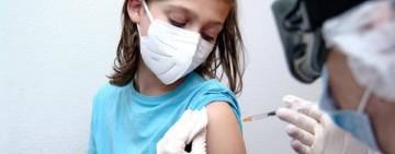 МОЗ СПРОСТИЛО ДОСТУП ПІДЛІТКІВ ДО ВАКЦИНАЦІЇ ВІД COVID-19