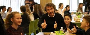 Клопотенко розробляє для шкіл нові страви: скільки їх буде і коли з'являться у їдальнях