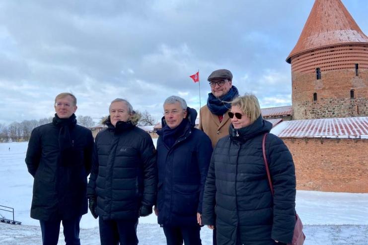 Цьогоріч в Україну привезуть меч Петра Сагайдачного
