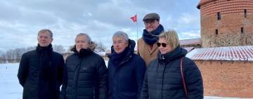 Цьогоріч в Україну привезуть меч Петра Сагайдачного