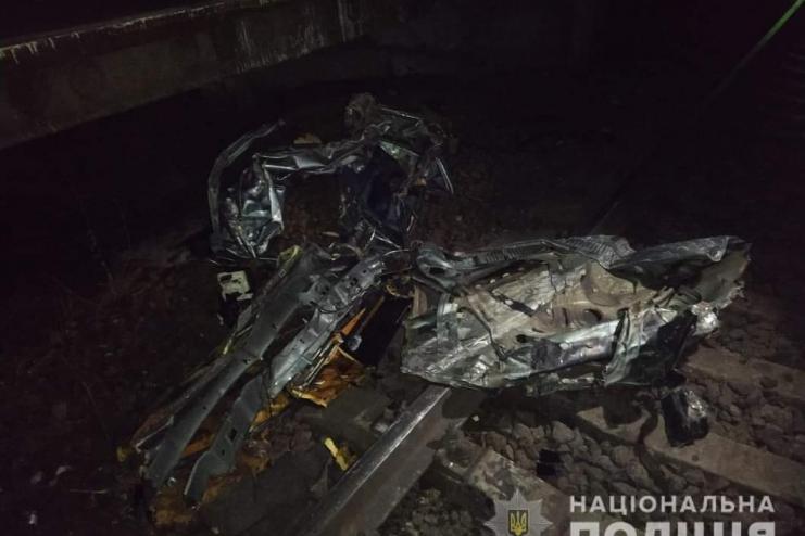Смертельне ДТП на залізничному переїзді біля села Великодолинське