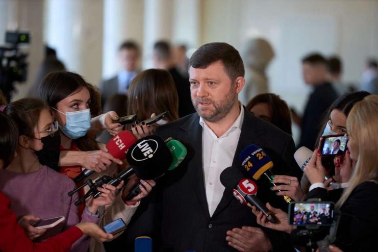 Законопроект о сокращении числа нардепов готов к голосованию, - Корниенко 