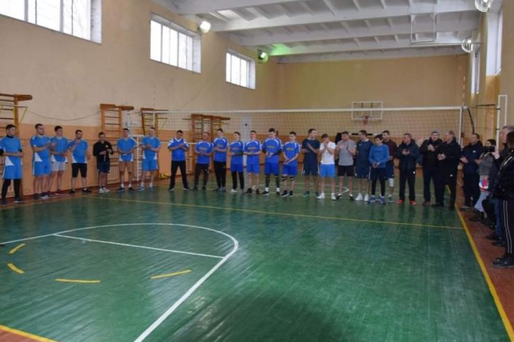 Відкритий турнір з волейболу серед чоловічих команд у Сараті