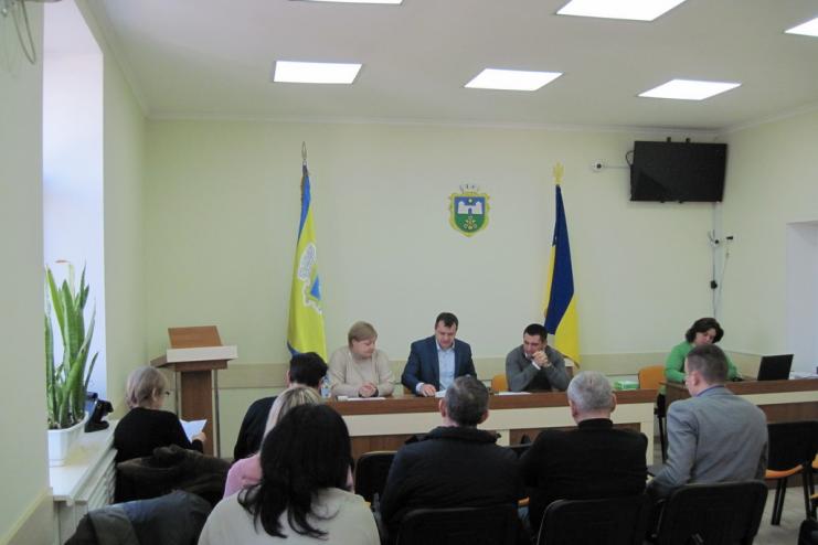 ПОЗАЧЕРГОВА СЕСІЯ ТАТАРБУНАРСЬКОЇ МІСЬКОЇ РАДИ: ТРИ ПИТАННЯ ВИРІШЕНО