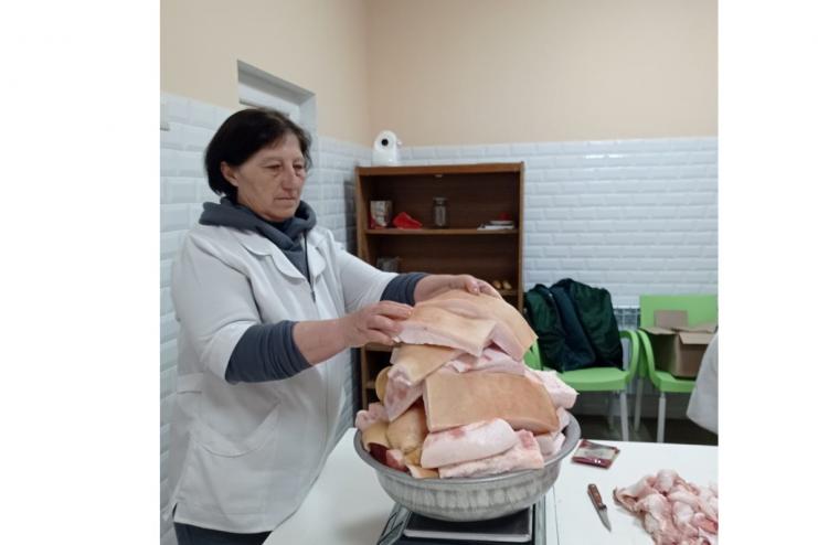 Украинское сало для наших бойцов от Веселой Долины