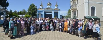 Большой молебен "За Мир" паломников из Тарутинской и Бородинской ПТГ в Александровском монастыре