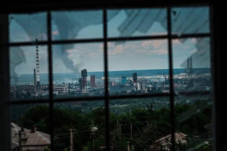  Евакуація неможлива. На сєвєродонецькому заводі «Азот» перебувають 568 людей.