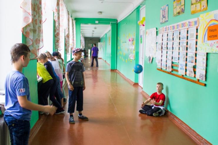 У школах Чорноморська більше не викладатимумть російську мову