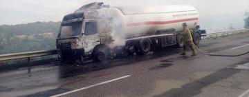 На трасі в Одеській області мало не вибухнув газовоз