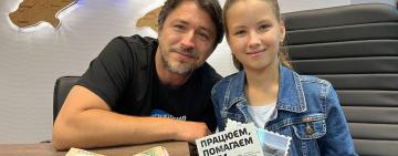 Довела до сліз: 10-річна чемпіонка світу з шашок передала Притулі 21 тис. грн для ЗСУ