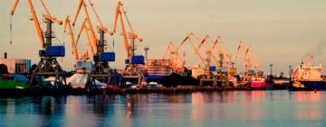 Війська путіна хочуть відновити роботу морських портів, щоб вивезти награбоване з України