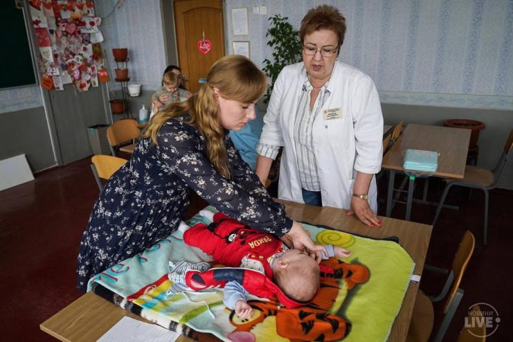 Лікарі Охматдиту зробили 18 виїзних консультацій на деокуповані території 