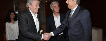 Ален Делон у Парижі зачитав вірші Тараса Шевченка