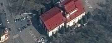 росіяни готують фейкове «розслідування» про обстріл Маріупольського драмтеатру