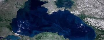 10 ворожих носіїв ракет "Калібр" чатують у двох морях